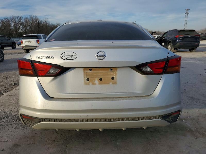 2019 Nissan Altima s
