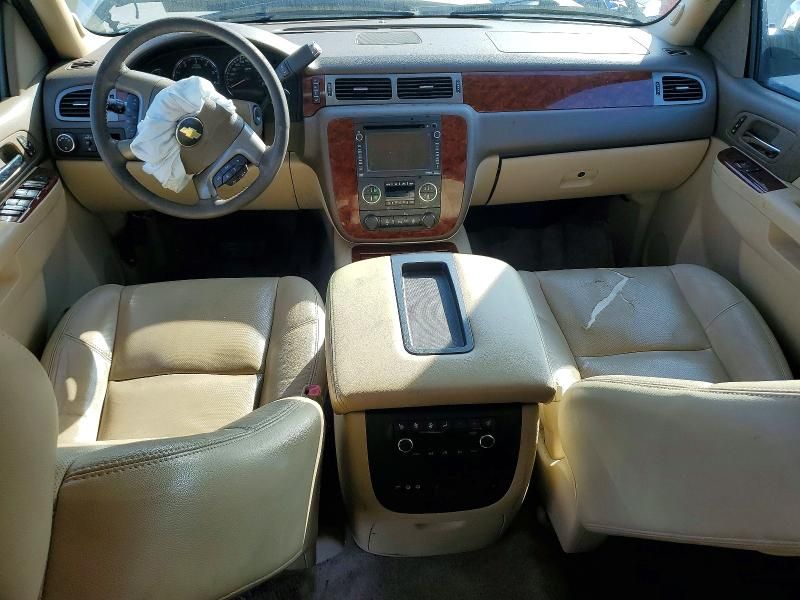 2012 Chevrolet Suburban C1500 ltz