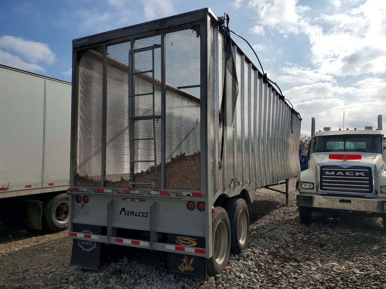 2024 Peerless 42-CTS Chip Trailer