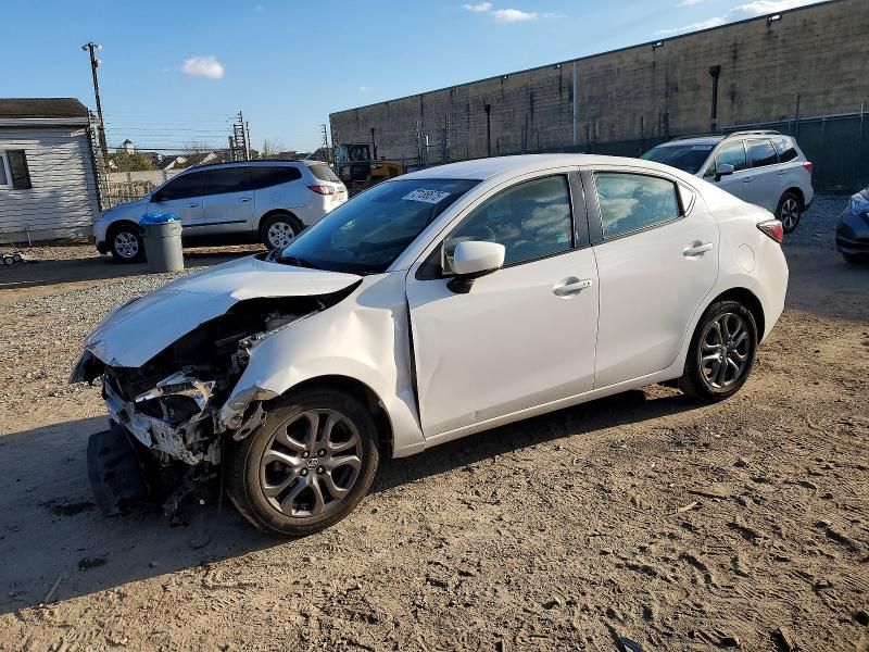2019 Toyota Yaris l