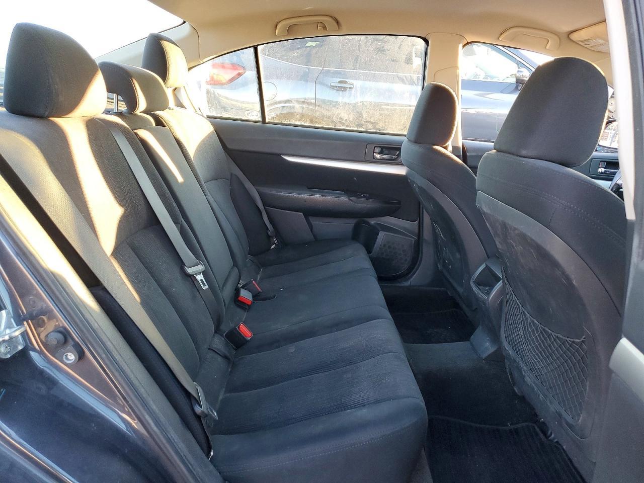 2013 Subaru Legacy 2.5i Premium