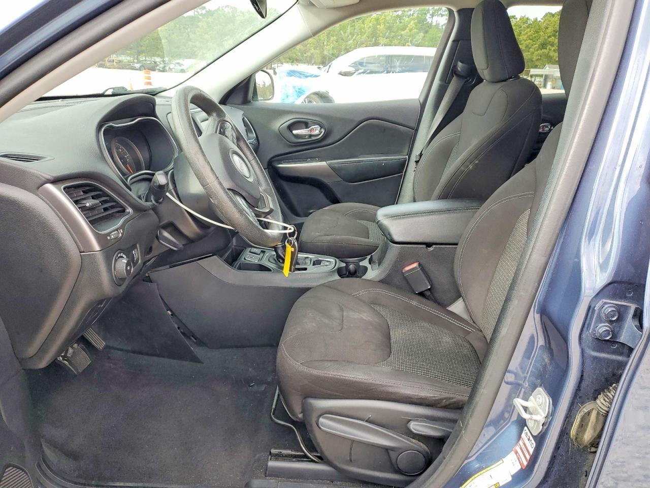 2019 Jeep Cherokee Latitude