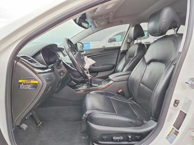 2014 KIA Cadenza Premium