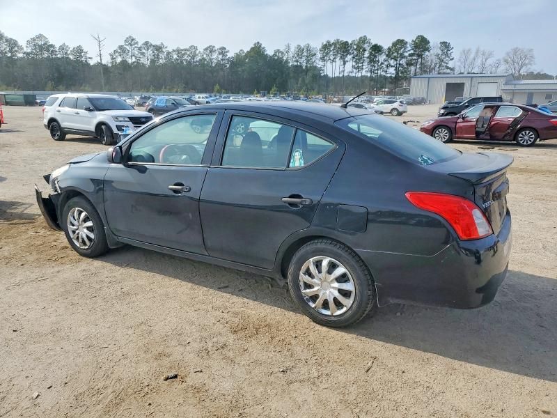 2015 Nissan Versa s