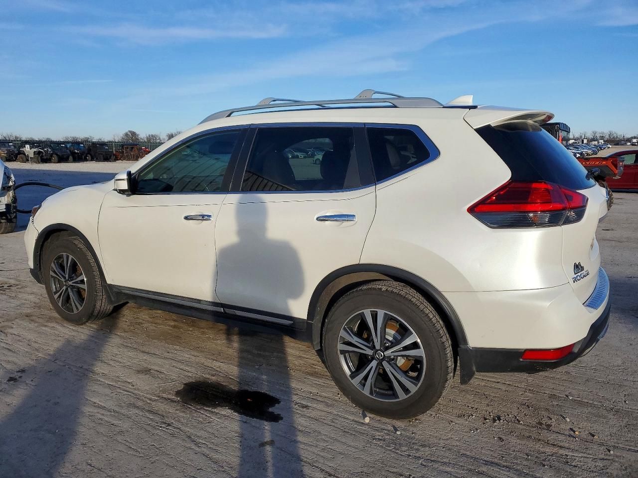 2017 Nissan Rogue sv