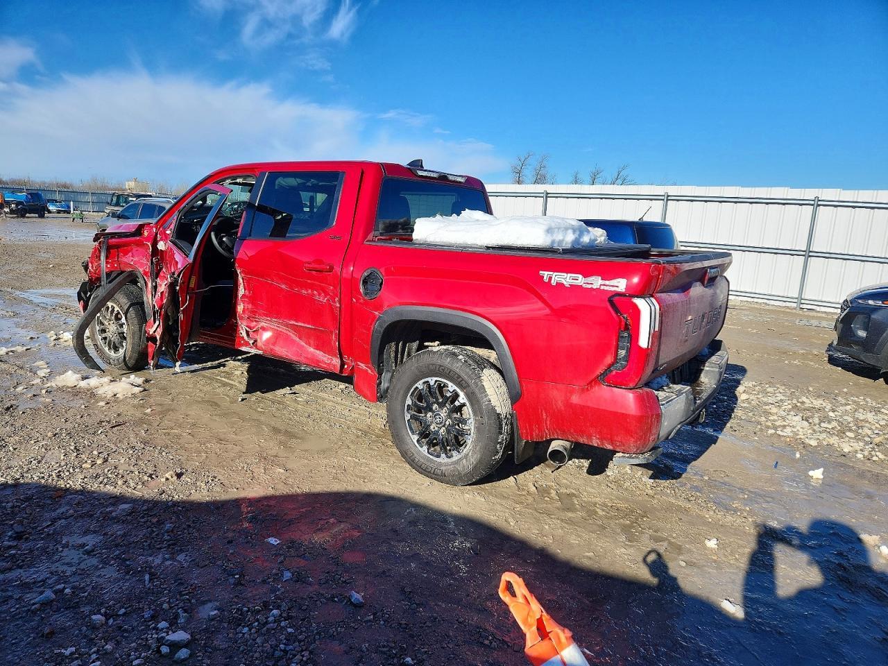 2025 Toyota Tundra Crewmax sr