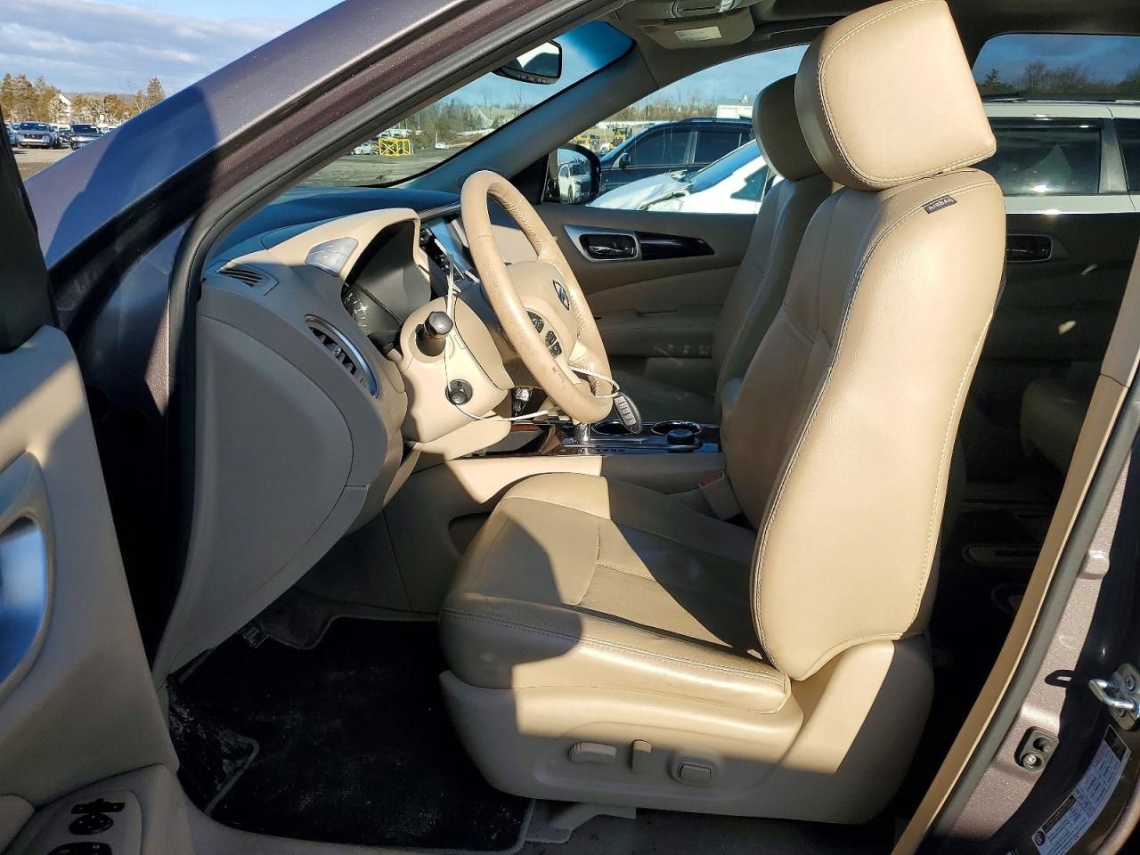 2014 Nissan Pathfinder s