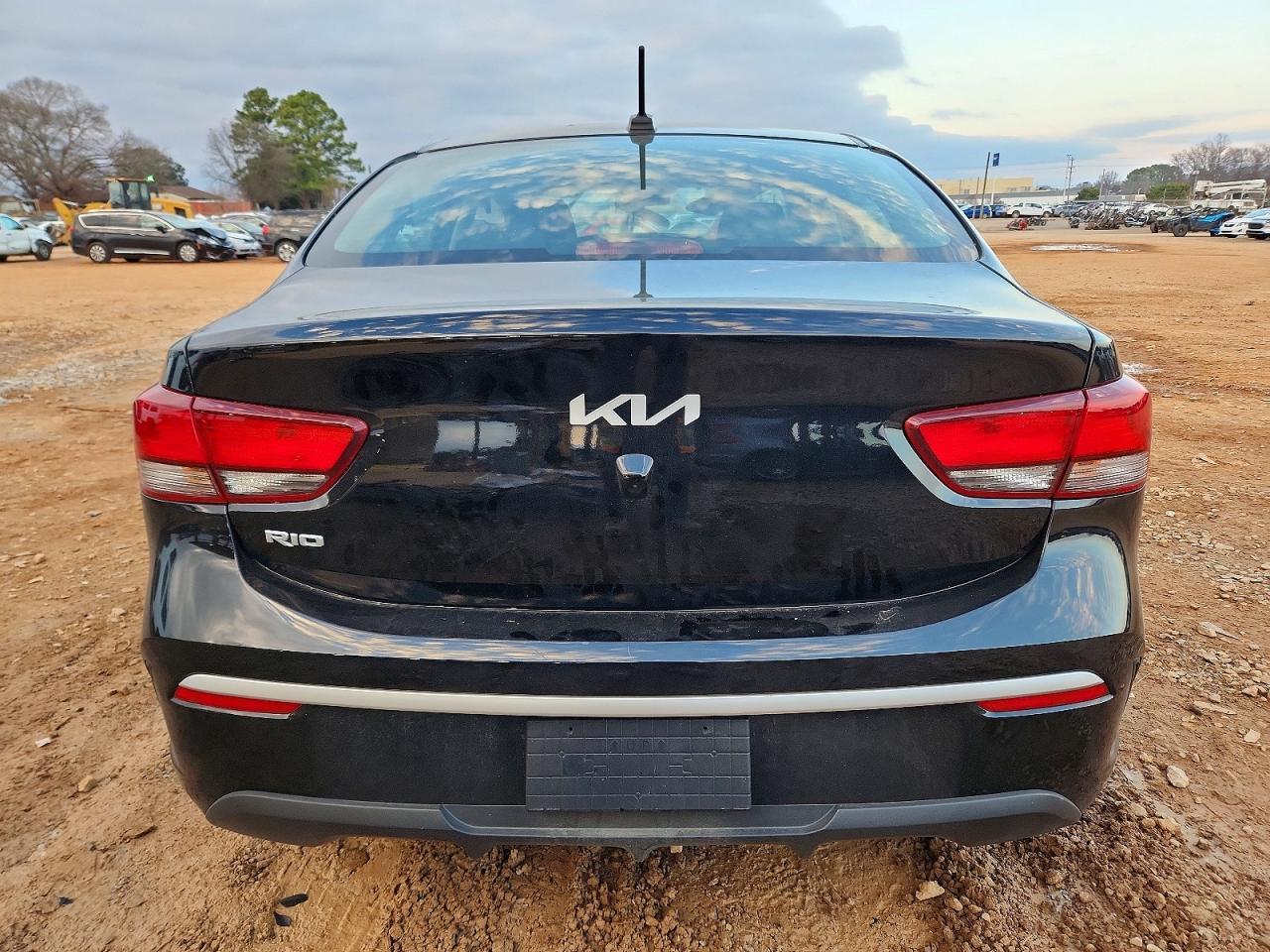 2023 KIA Rio lx