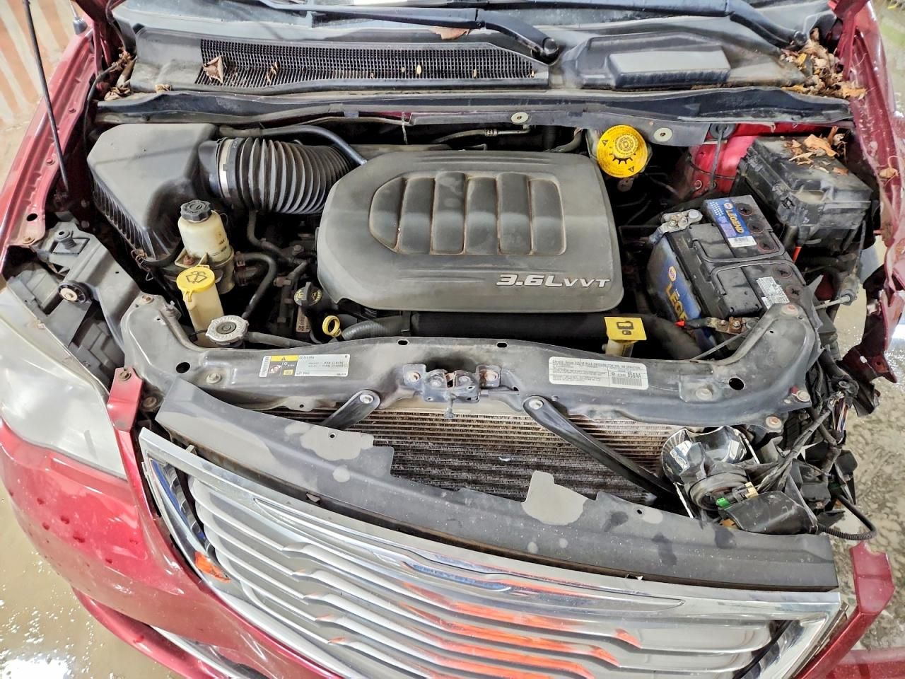 2014 Chrysler Town & Country Touring