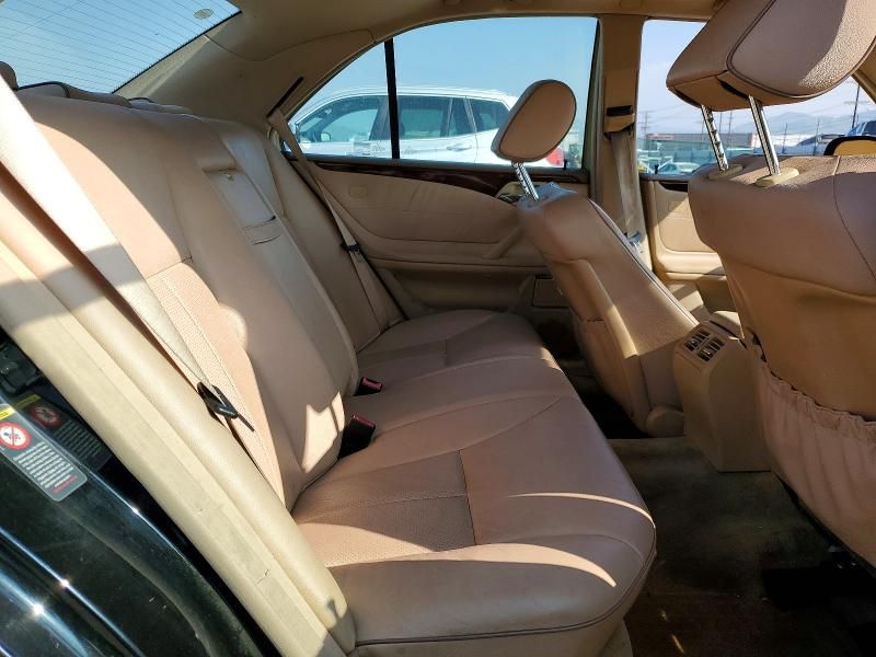 2000 Mercedes-Benz E 320 4matic