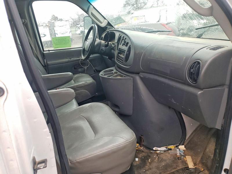 2008 Ford E450 BOX Truck