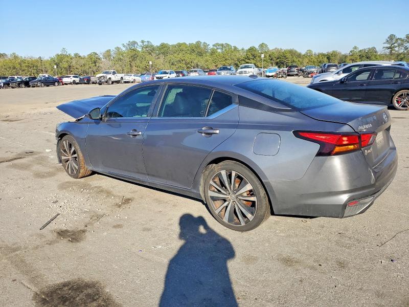 2019 Nissan Altima sr
