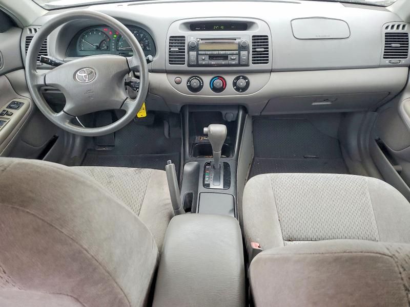 2003 Toyota Camry le