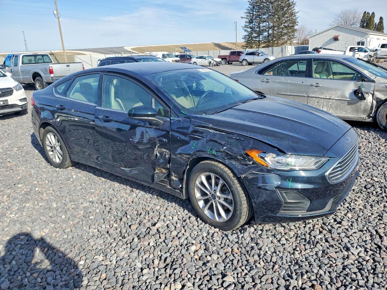 2020 Ford Fusion se