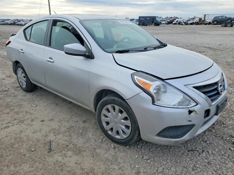 2019 Nissan Versa s