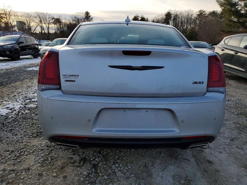 2021 Chrysler 300 Touring