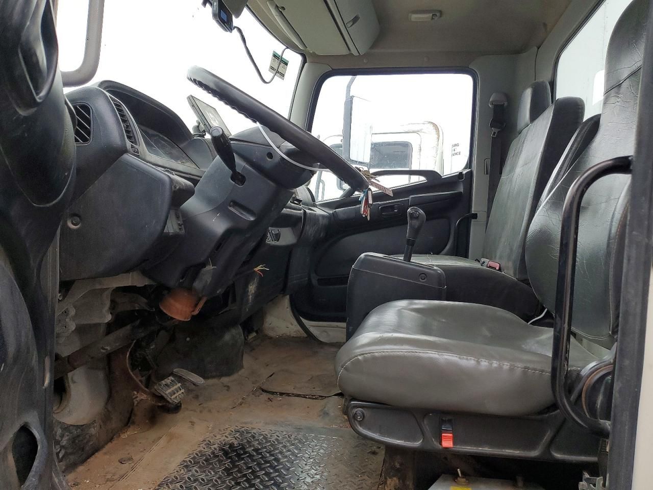 2013 Hino 268 Flatbed Truck