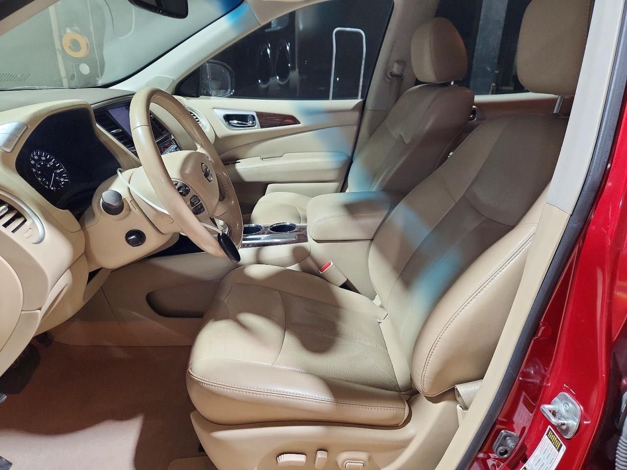 2015 Nissan Pathfinder s