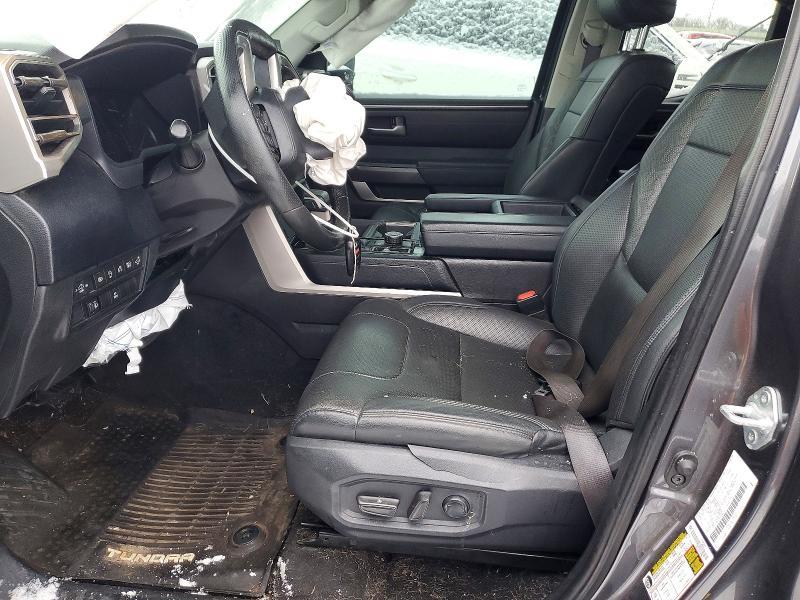2022 Toyota Tundra Double cab sr