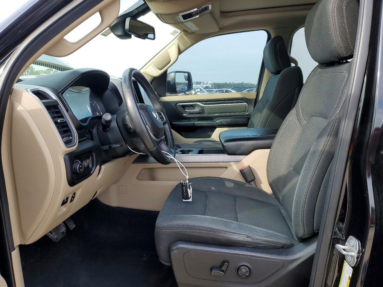 2019 Dodge Ram 1500 big Horn/lone Star