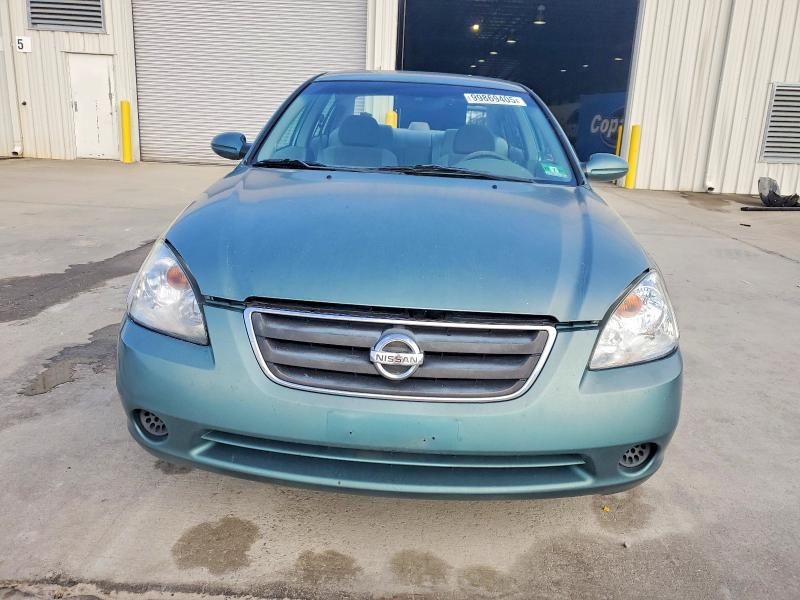 2003 Nissan Altima Base