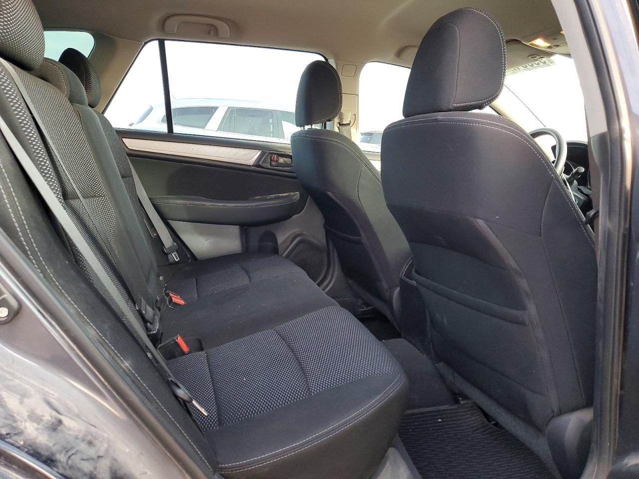 2017 Subaru Outback 2.5i