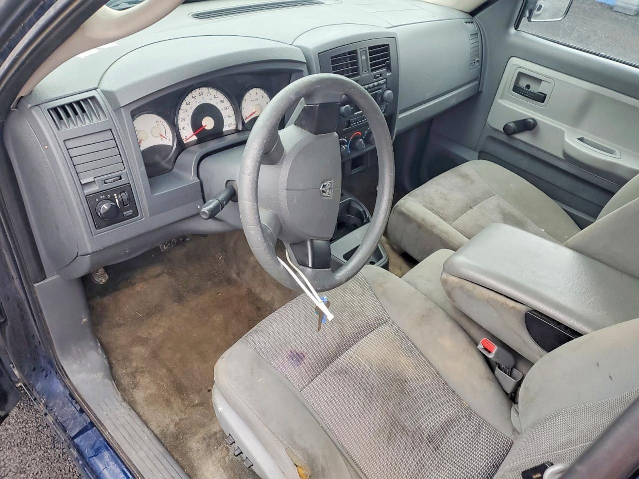 2007 Dodge Dakota st