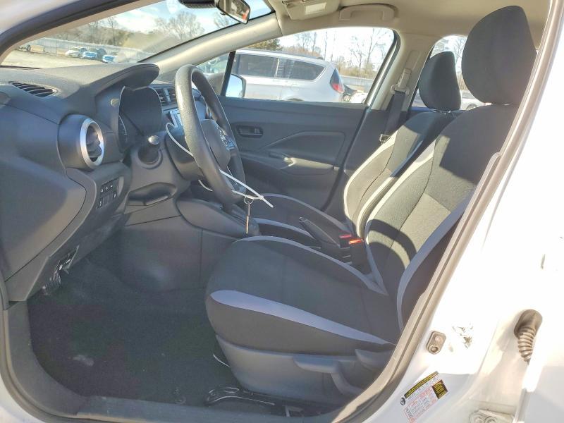 2025 Nissan Versa s