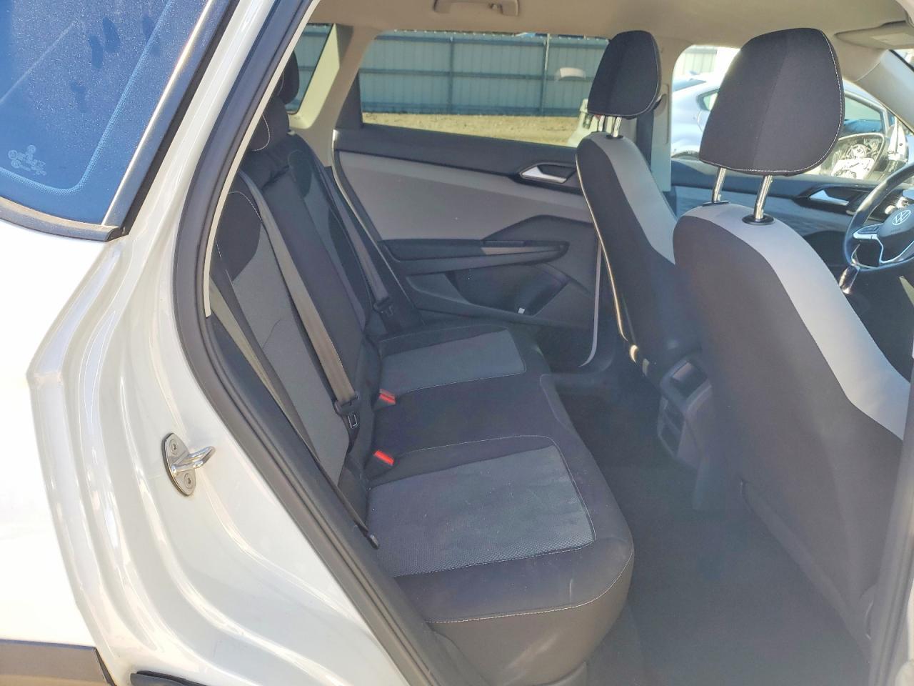 2022 Volkswagen Taos s