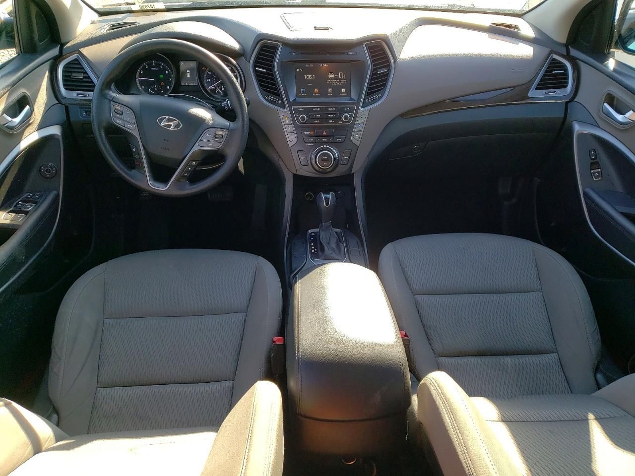 2017 Hyundai Santa fe se