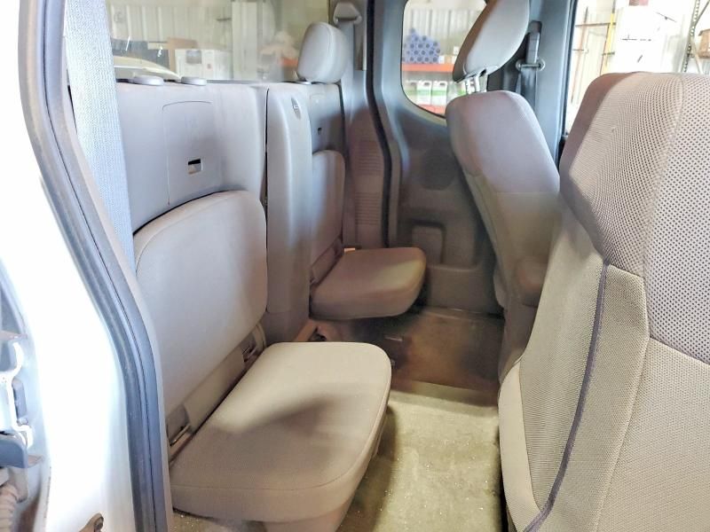 2015 Nissan Frontier S