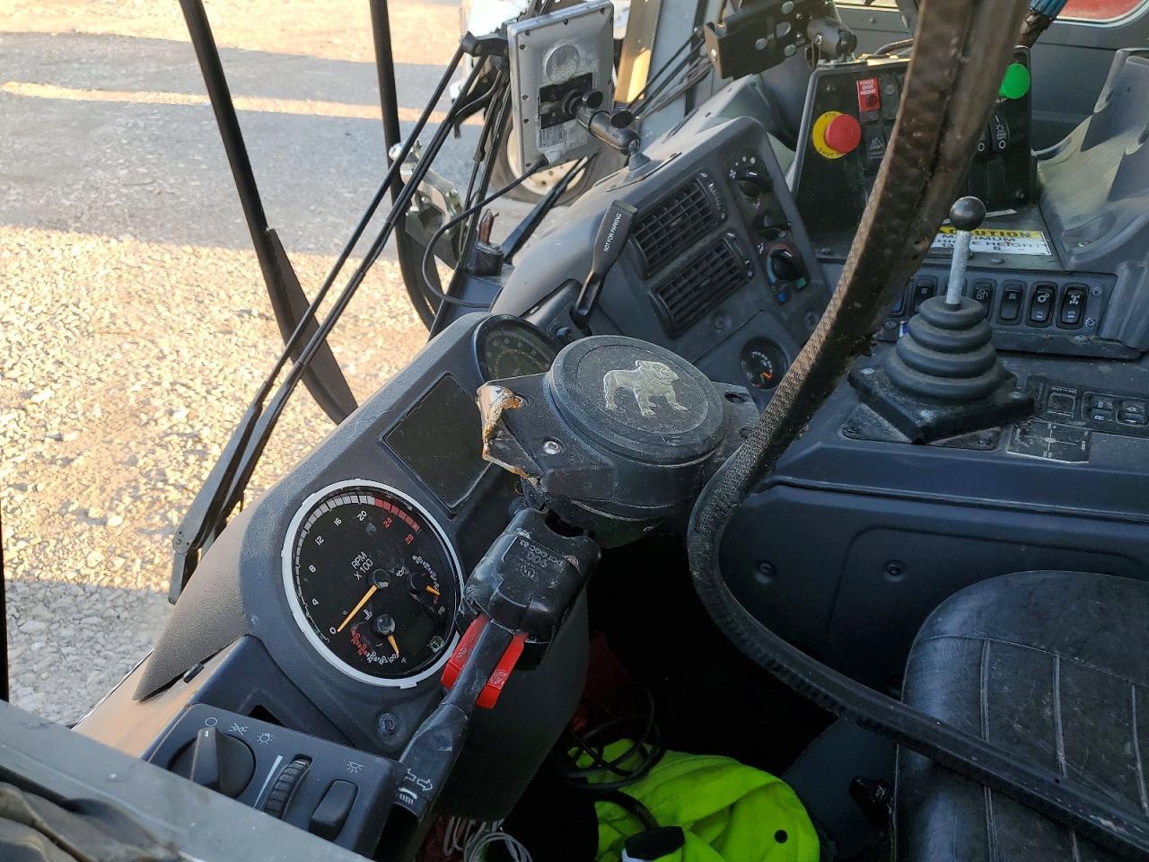 2024 Mack Terrapro Refuse Truck