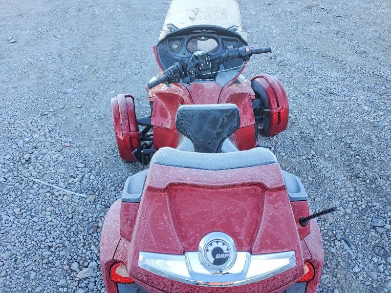 2015 Can-Am Spyder Roadster rt