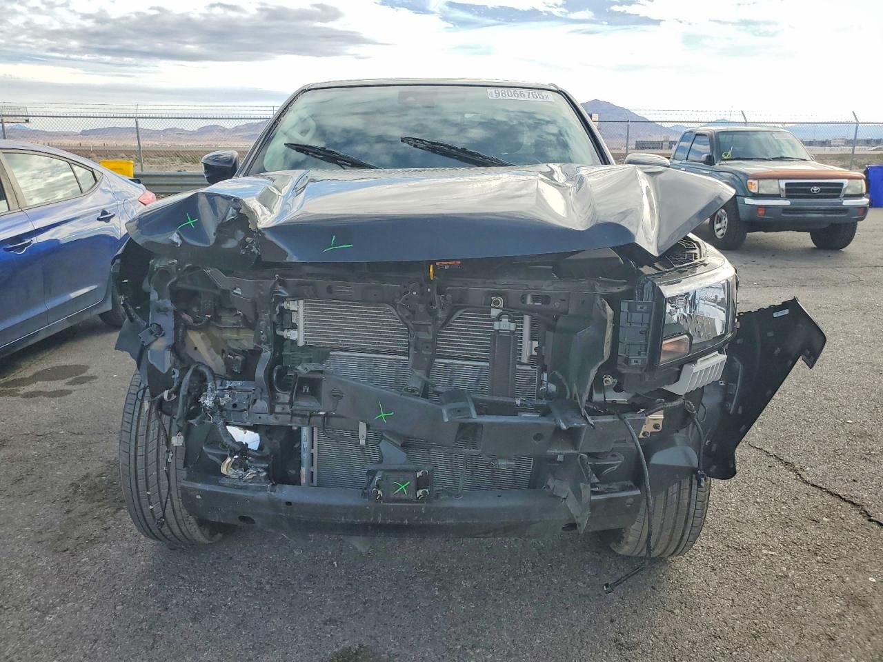 2024 Nissan Frontier