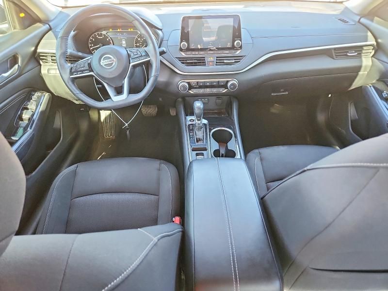 2021 Nissan Altima sv