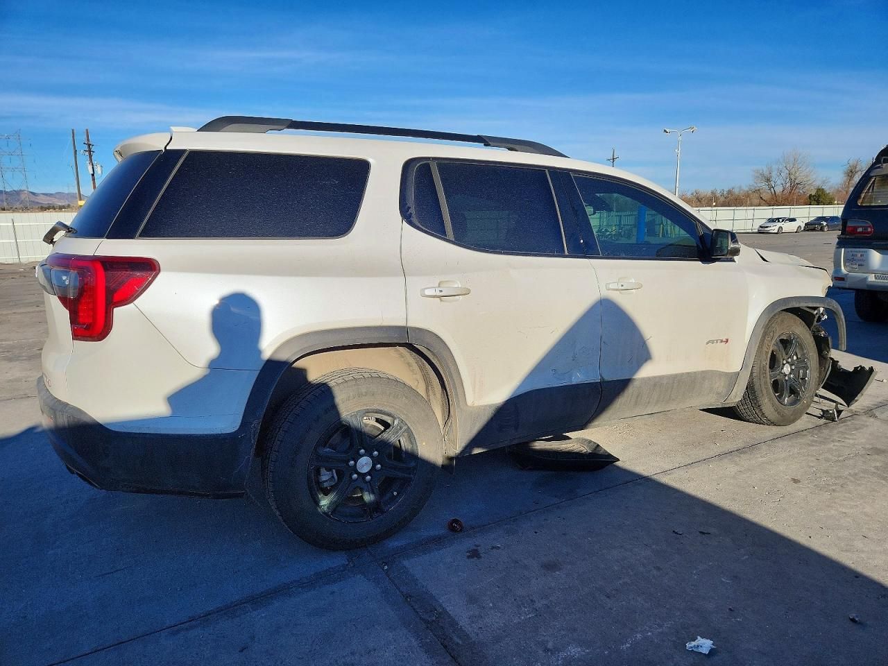 2023 GMC Acadia AT4