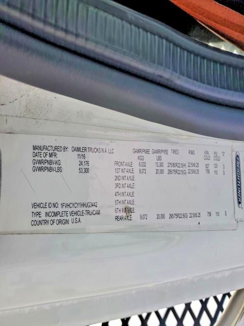 2017 Freightliner Business Class M2 Flatbed Truck