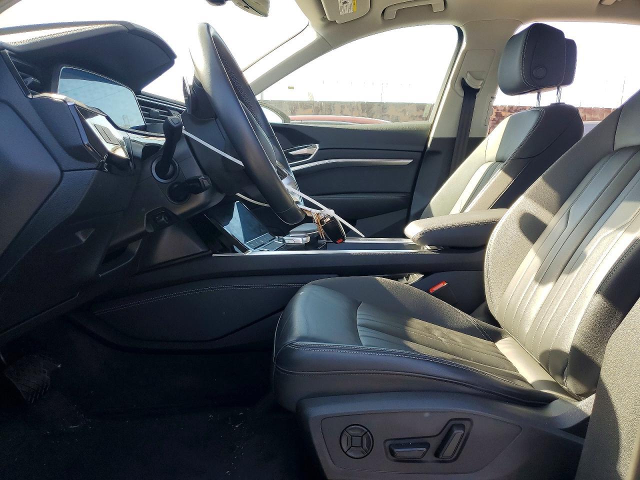 2024 Audi Q8 E-tron Premium