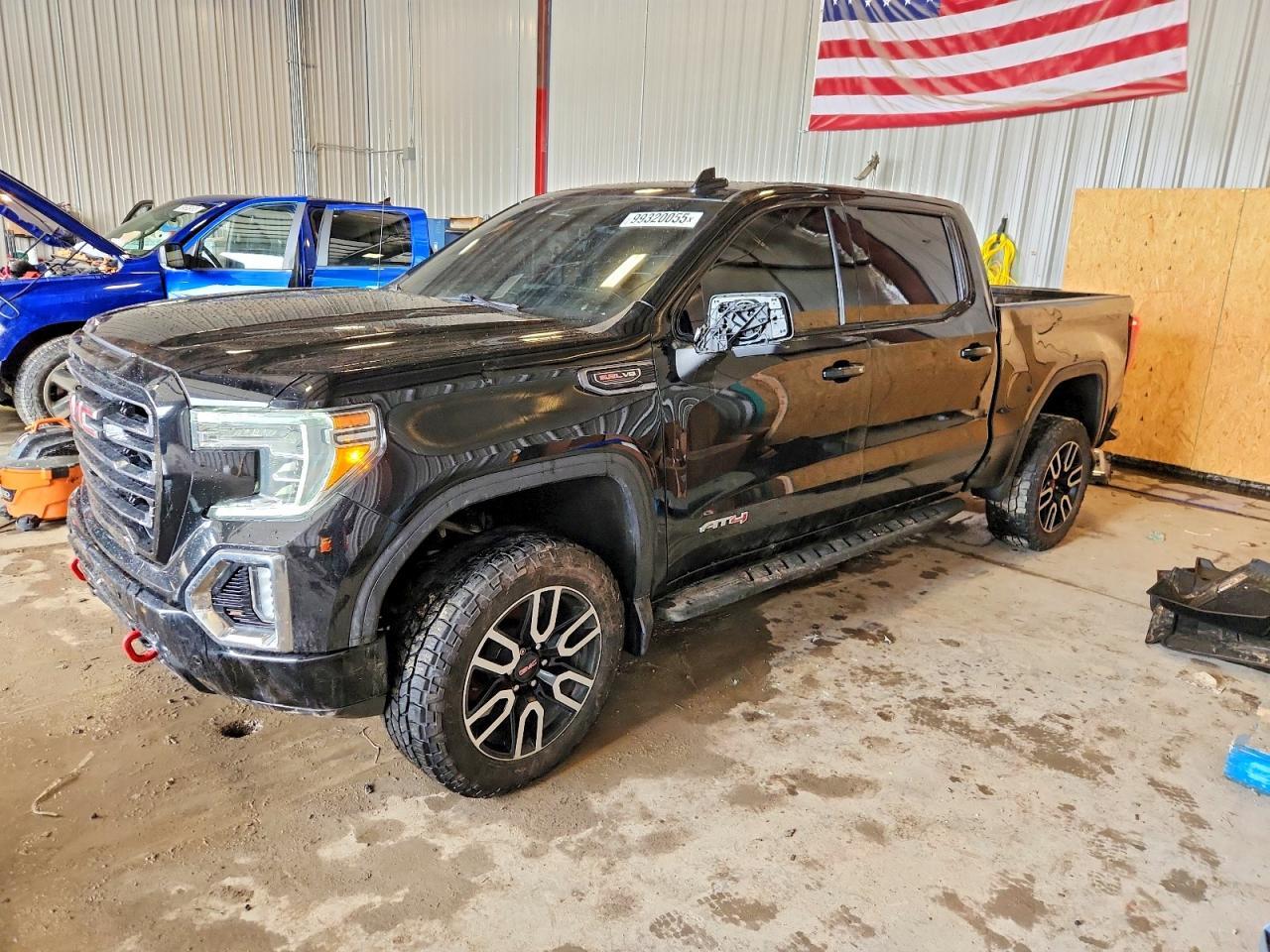 2022 GMC Sierra Limited K1500 AT4