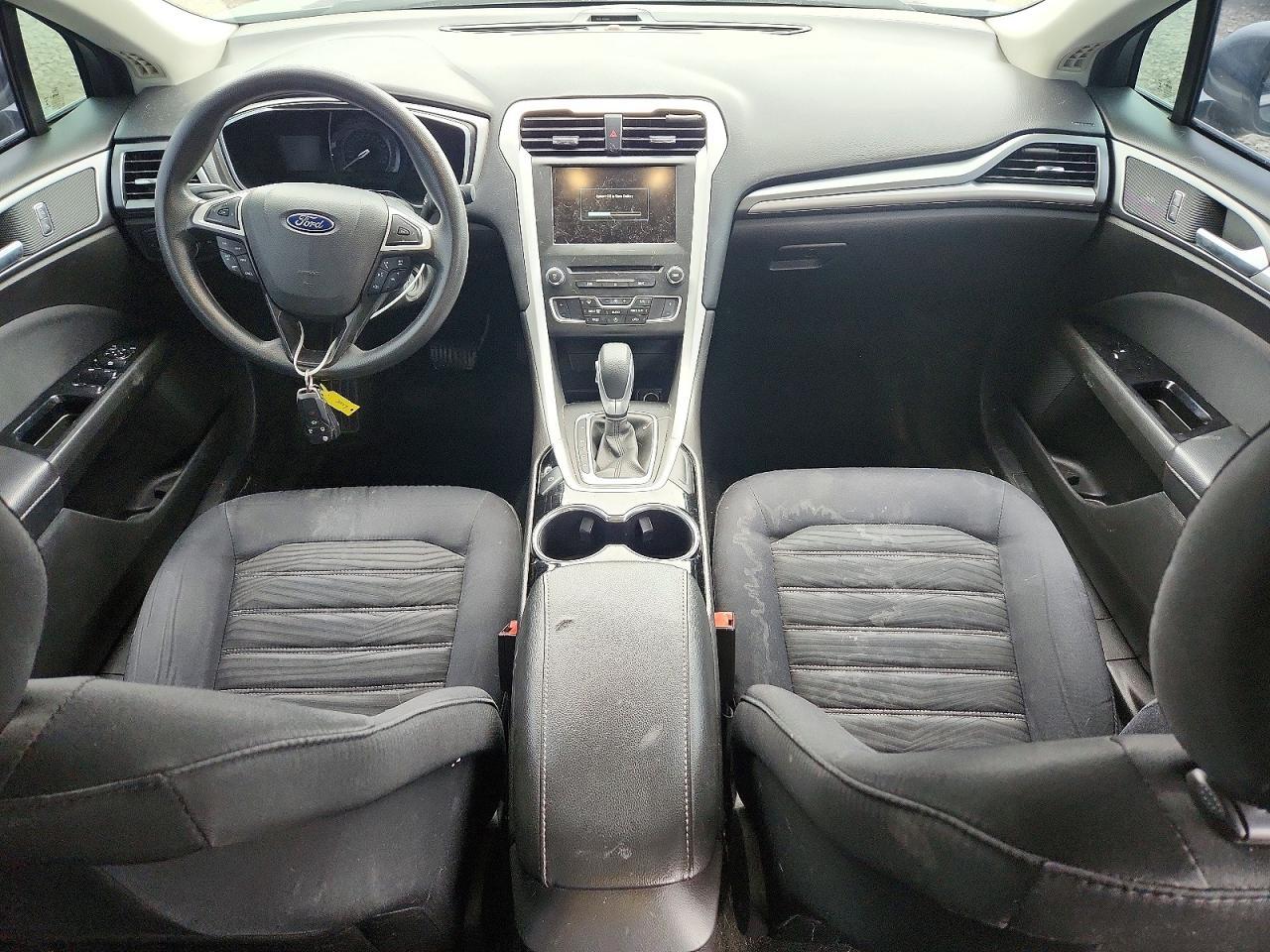 2016 Ford Fusion se