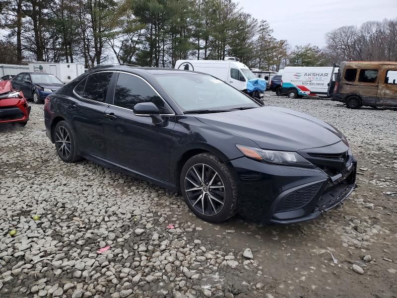 2022 Toyota Camry se