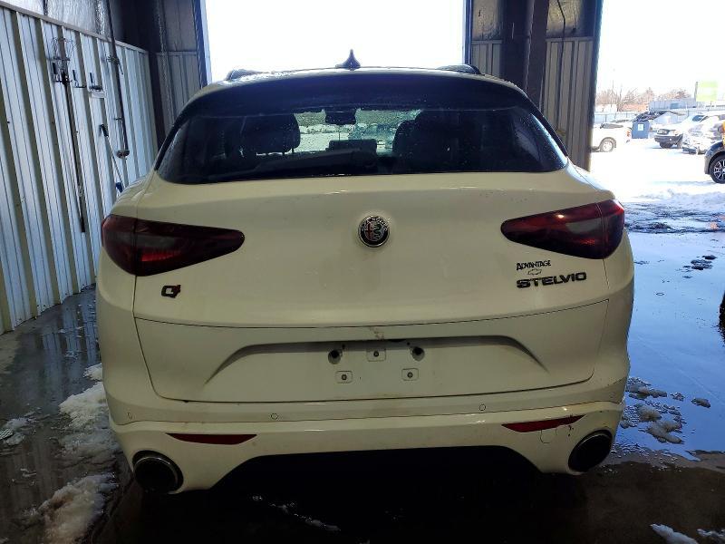 2021 Alfa Romeo Stelvio ti