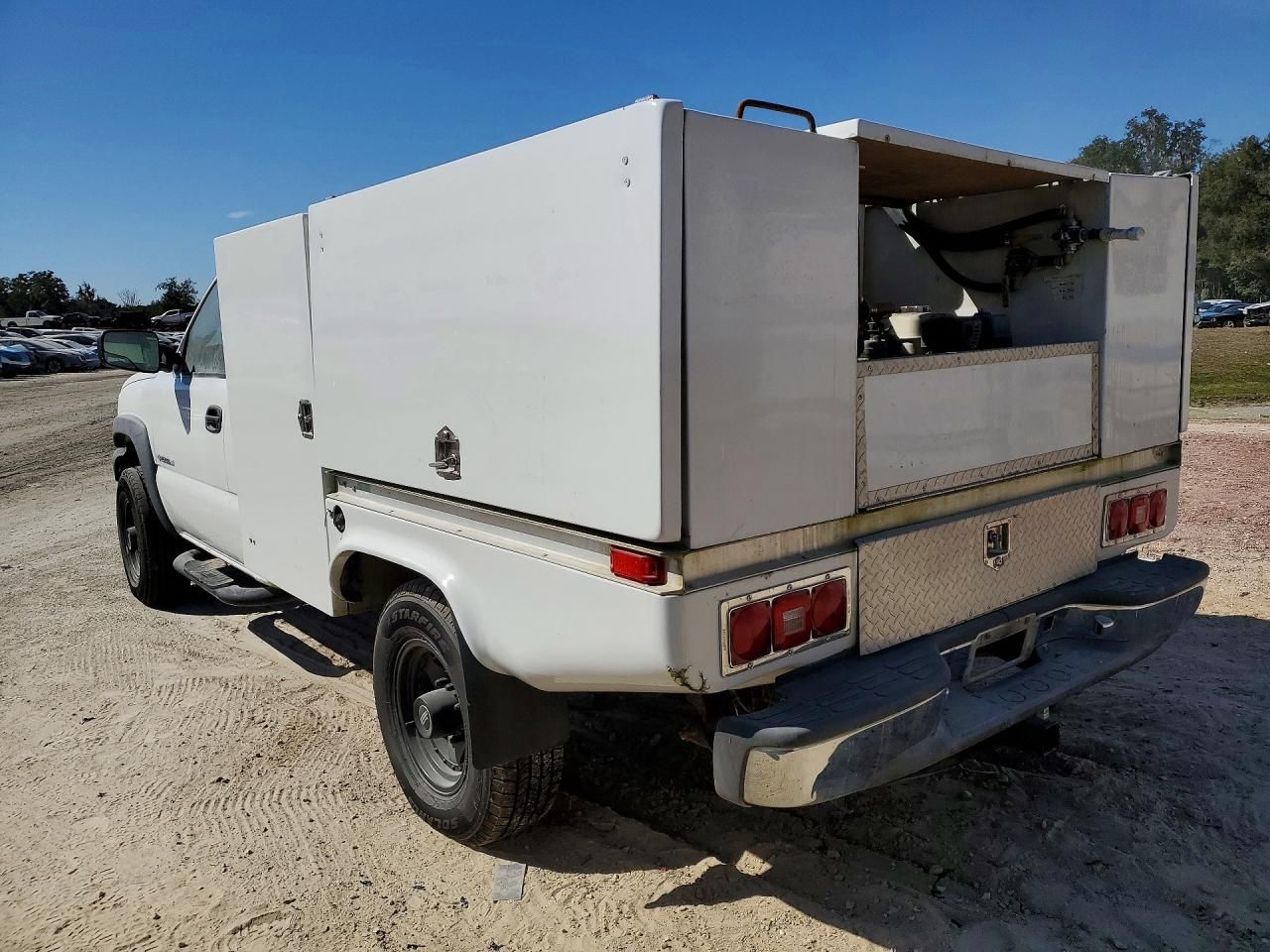 2003 Chevrolet Silverado Utility / Service Truck