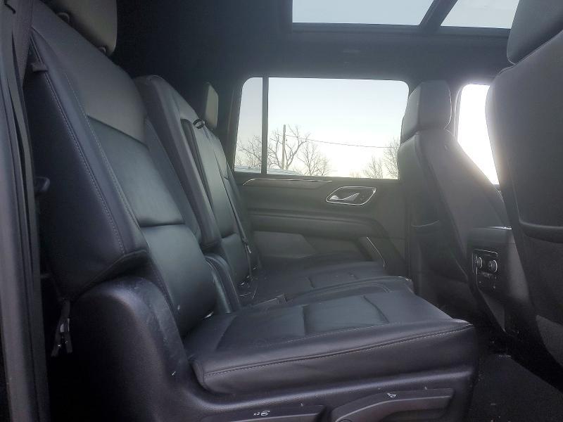 2022 Chevrolet Suburban K1500 lt