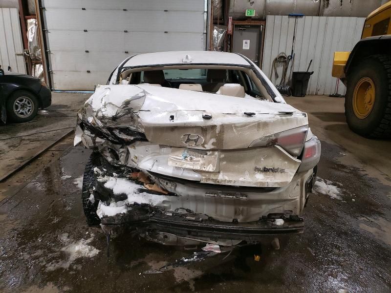 2016 Hyundai Sonata Hybrid