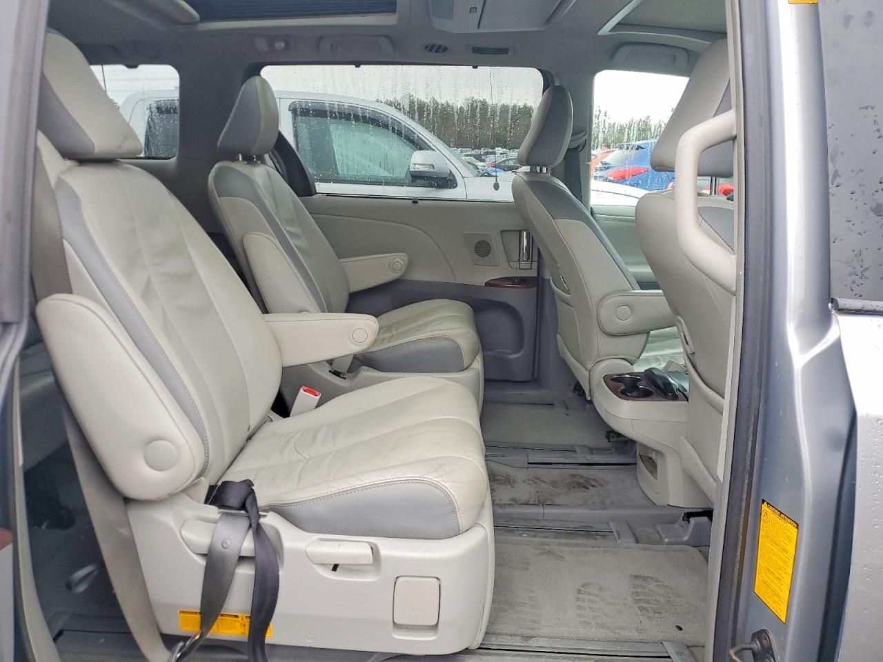 2013 Toyota Sienna xle