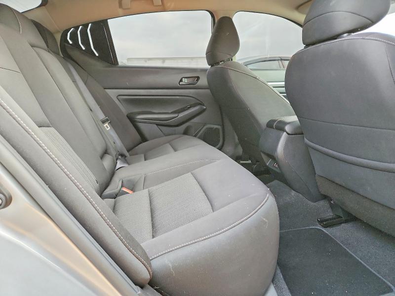 2023 Nissan Altima sv