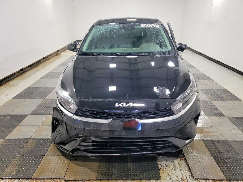 2024 KIA Forte lx