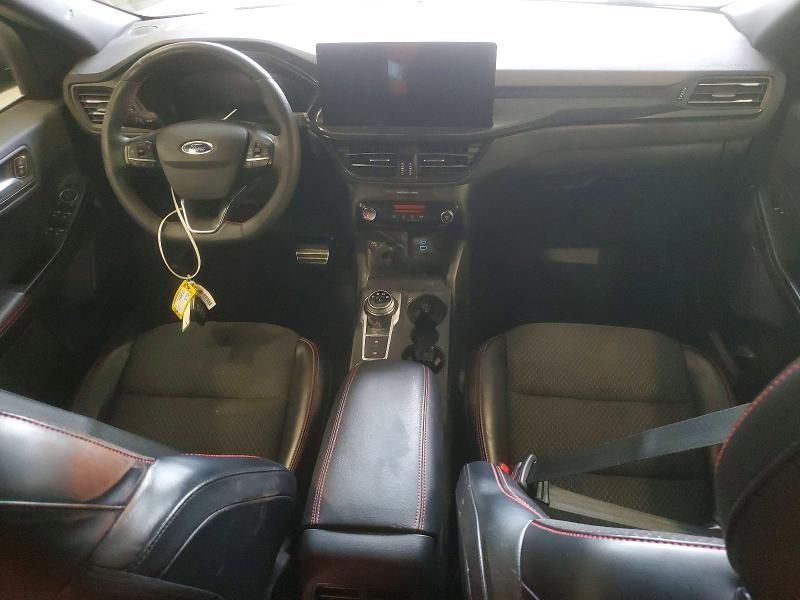 2023 Ford Escape st Line