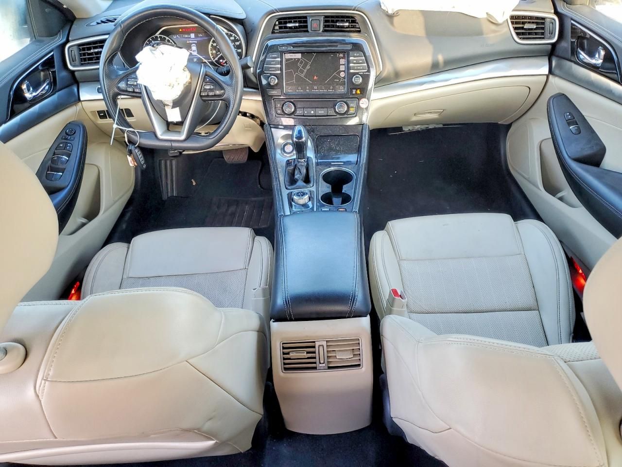 2023 Nissan Maxima sv